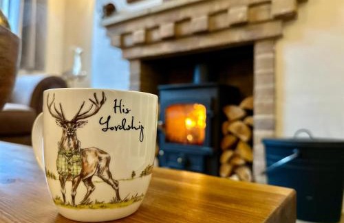 Stamford House | Fallow Cottage, 3 Bedrooms - Stamford