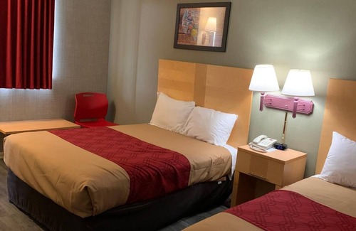 Newton Falls Hotel | Falls Inn