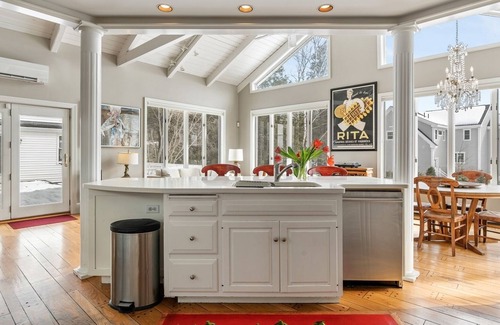 Falmouth Foreside House | Falmouth Foreside, four bedrooms, heated pool, sauna and air conditioning