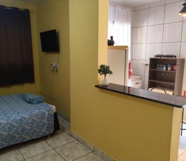 Londrina House | Família Durães Kitnets01