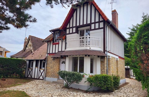 Merville-Franceville-Plage House | Family home with enclosed garden and terrace near the beach