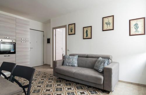 Somma Lombardo Apartment | Famiglia 60MQ Giallo Milano Mxp Laghi