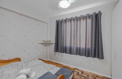 Jardim Botanico Apartment | Familiar II 2km da PUC II 4km do Centro ll Wi-Fi 600 Mega ll 780m da Av Ipiranga ll 2km Hospital São Lucas PUCC ll 4,9km da Rodoviária ll 8km do Aeroporto ll