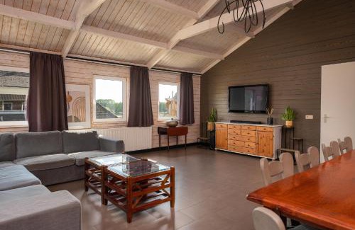 Wilsum House | Familiehuis met Hottub + trekkershutten | 18 Pers.
