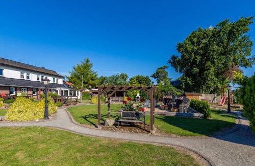 Kroeslin Apartment | Familien-Ferienanlage Seefeldt