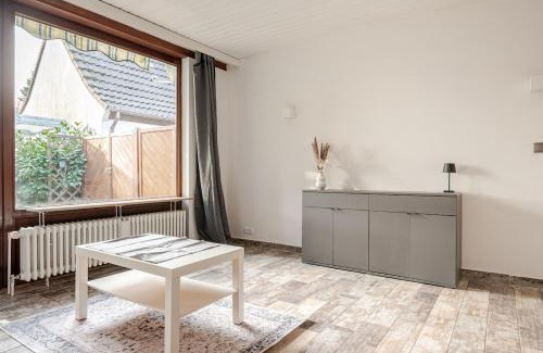 Billstedt Apartment | Familien Oase mit Jacuzzi und Garten