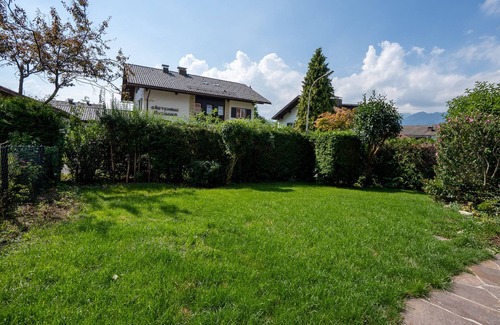 Burgberg Apartment | Familienfreundliche Ferienwohnung in Mitten der Berge