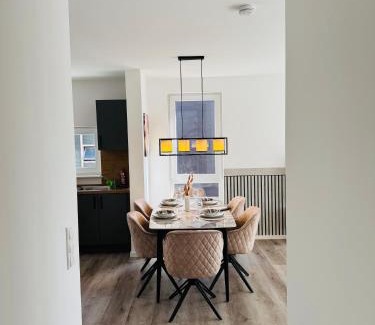 Bad Schwartau Apartment | Familientraum 10min zur Ostsee und nach Lübeck Zentrum mit Parkplatz & Balkon