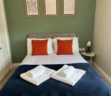 Telford House | Families, Contractors, Drive way