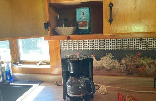 Grantsburg Cabin | Family and Friends Retreat: Recharge and Reconnect in Gorgeous Log Cabin