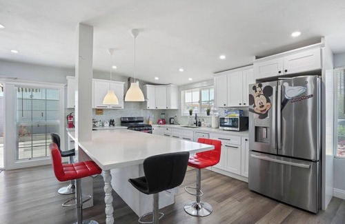 Westminster House | Family And Friends Home Near Disneyland & Hotspotsnn