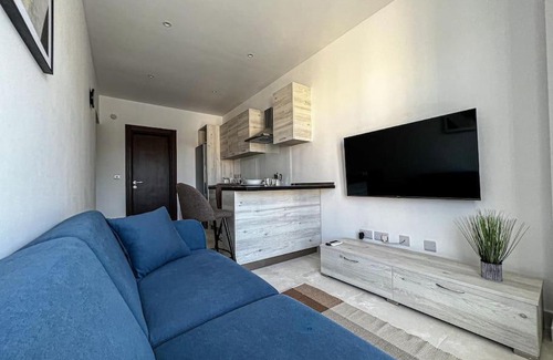San Gwann Apartment | Family apartment for 3 with balcony - By Solea