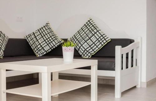 Cala'n Bosch Apartment | Family Apartment in Ciutadella