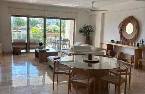 Playa Mujeres Apartment | Family Apartment La Amada Beach Club