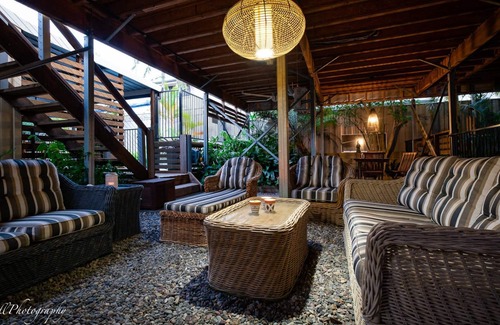 Diamond Beach House | Family beach house with pool and covered outdoor lounge area