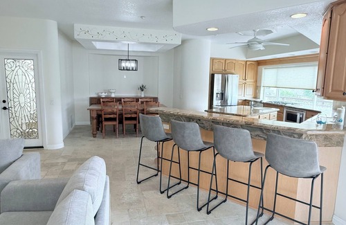 Oxnard Shores House | Family Beach House w ocean view & bonus office room