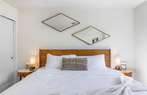 Fauntleroy House | Family Beachside Driftwood House 3BR Yard & Parking