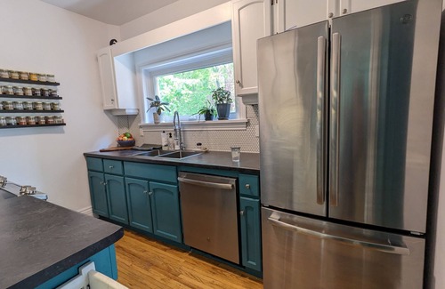 Guelph House | Family Century Home Near Downtown Guelph