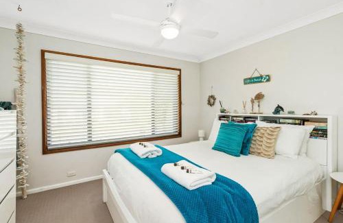 Narrawallee House | Family Coastal Escape Narrawallee NSW