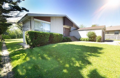 Clanton Park House | Family & Corporate Stay Home [3 Bdrms /2.5 Bath]