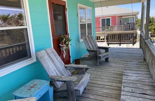 Topsail Beach Cottage | Family Cottage at south end of island
