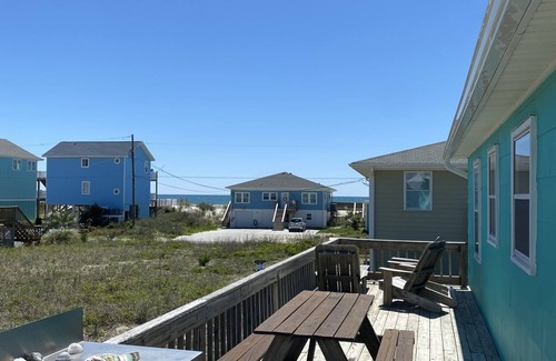 Topsail Beach Cottage | Family Cottage at south end of island