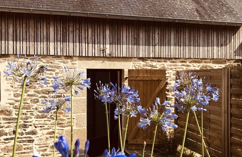 Clohars-Carnoet House | Family cottage 800m from the beach, with shared pool! Ideal for families!