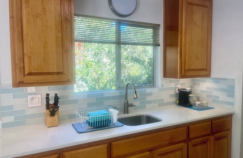Pine Knolls Estates Cottage | Family & dog friendly Cottage with tons of amenities & perks!