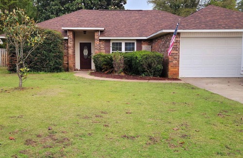 Navarre House | Family + Dog friendly home 5 miles from the beach with Inside Game Room!