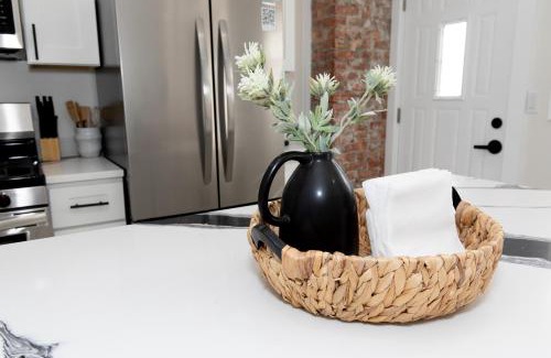 Sandusky House | Family Duplex Suite in Downtown Sandusky Sleeps 12!