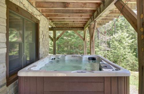 Lac Superieur Village Ski Chalet | Family escape w private hot tub