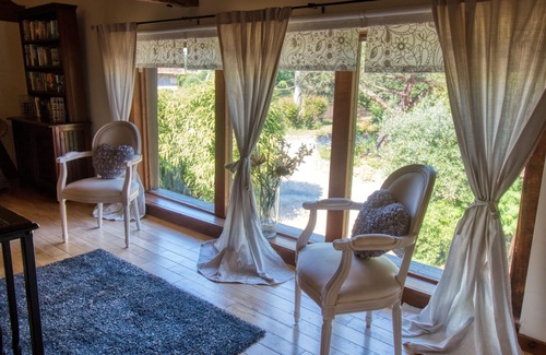 Saint-Martin-de-Gurson Villa | Family Farmhouse near Bergerac & St Emilion with private heated pool.