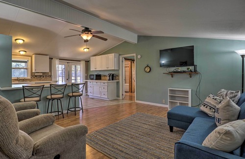 Interlachen House | Family Florida Lake House: Private Screened Porch