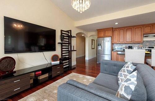 La Habra Heights Villa | family-friendly private business