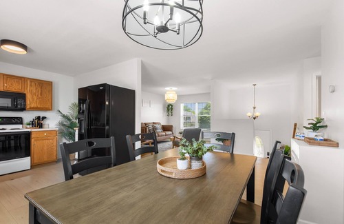 Dandridge House | Family Friendly, 15 Min to Douglas Lake, Game Room, King bed