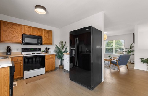 Dandridge House | Family Friendly, 15 Min to Douglas Lake, Game Room, King bed