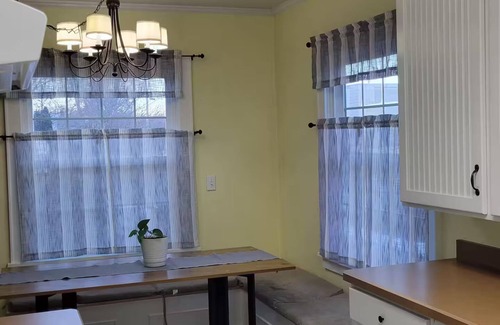 La Grande House | Family-Friendly 3-Bedroom House, Close to Downtown and EOU!