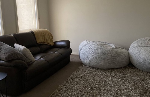 Mildura House | Family Friendly 3 bedroom house with Lego, Nintendo & Games