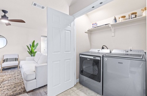 West Arlington House | Family-Friendly 3-BR, 10 Min from AT&T Stadium