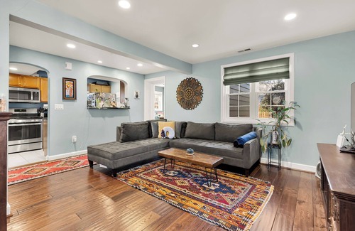 Silver Spring House | Family-friendly 3BR house; free parking & walk to Metro