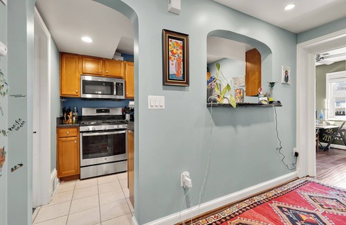 Silver Spring House | Family-friendly 3BR house; free parking & walk to Metro