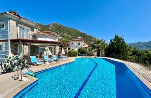 Fethiye Villa | Family-Friendly 4 BR Villa with Pool and Garden - Fethiye