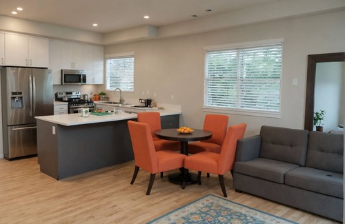 East Hollywood Hotel | Family-Friendly 4BR Gated Residence in Prime Hollywood with Free Parking