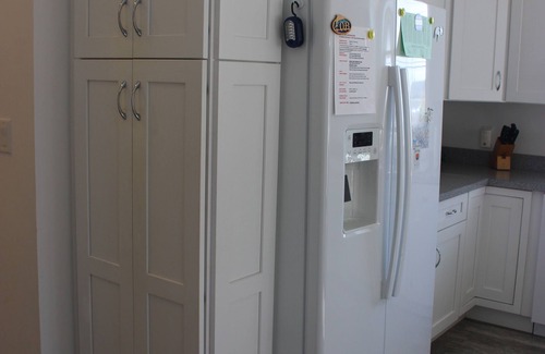 Ocean Beach III House | Family-Friendly Beach Cottage, sleeps 10!