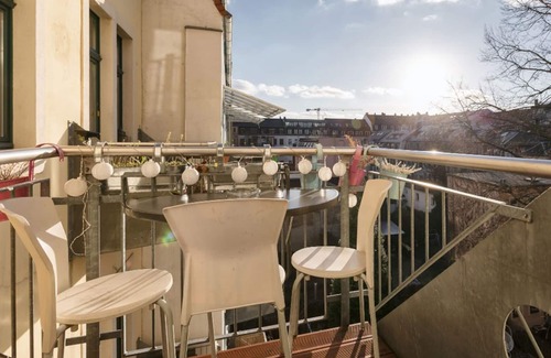 Leipziger Vorstadt Apartment | Family-friendly bright spacious apartment right on the trendy district