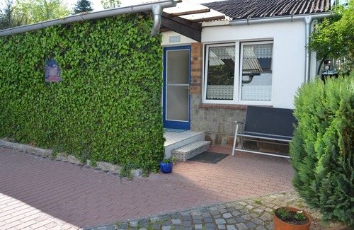 Neubukow House | Family-friendly bungalow in a beautiful garden