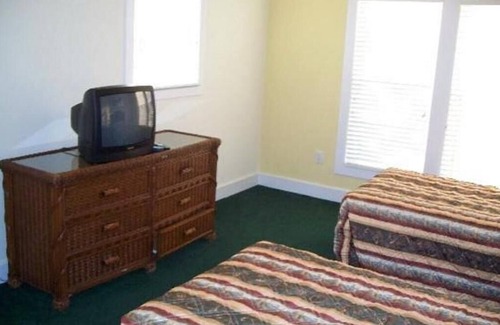 Lackey Resort | Family friendly condo! Water Park, Bush Gardens, Historic Williamsburg