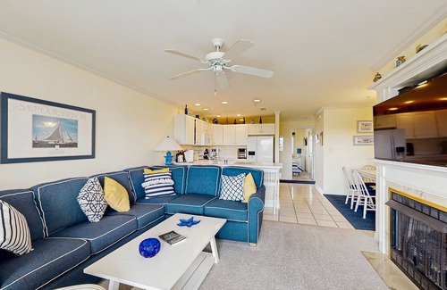 Heron Harbour Isle Condo | Family-friendly condo with beach access, pools, covered deck, W/D & AC