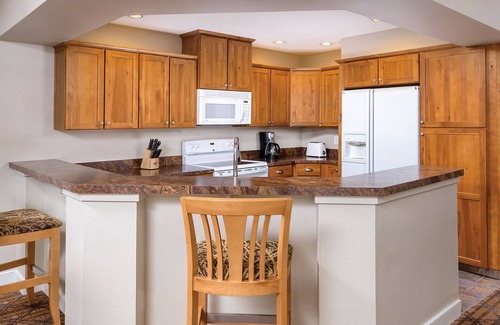Coeur d'Alene Resort | Family-Friendly Condo Steps to Lake w/Resort Indoor Pool & Full Kitchen