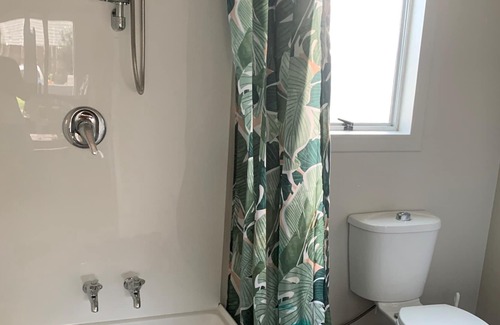 Swanson Cottage | Family friendly cottage by the golf course
